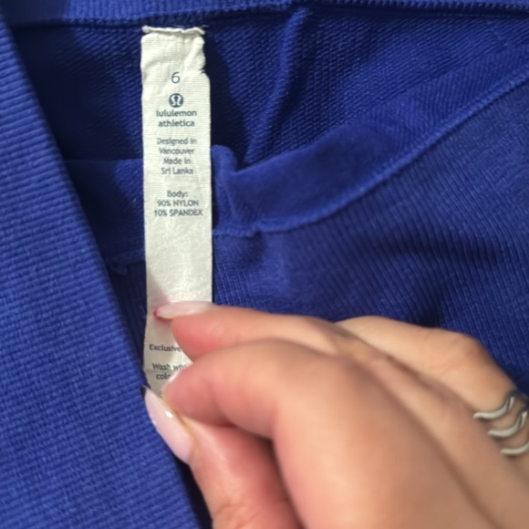 Lululemon running crops size 6. Smoke free and pet friendly home - Picture 3 of 3